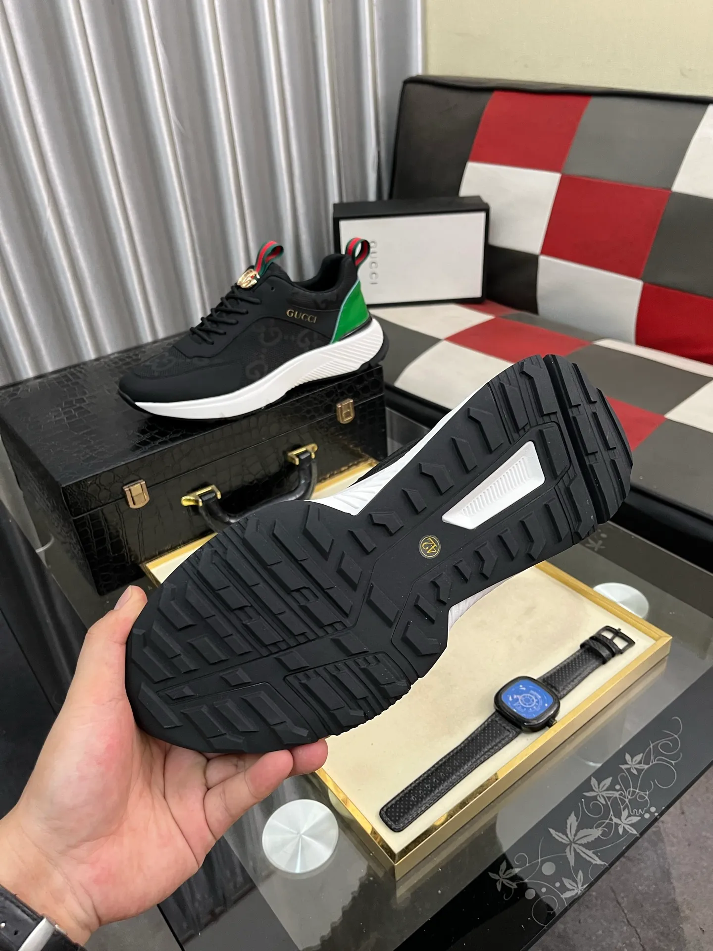 Men's Men's Shoes 💰458⌚️⌚️【GUCCI】Gucci men's latest white shoe series casual shoes! The official website is built 1:1. Upper: Made of imported cowhide, with electric embroidery ➕Inner lining: Made of high-quality first-layer pigskin, soft and comfortable. Picky material selection and exquisite workmanship give you the best enjoyment. Size: 38-443️⃣Colors available